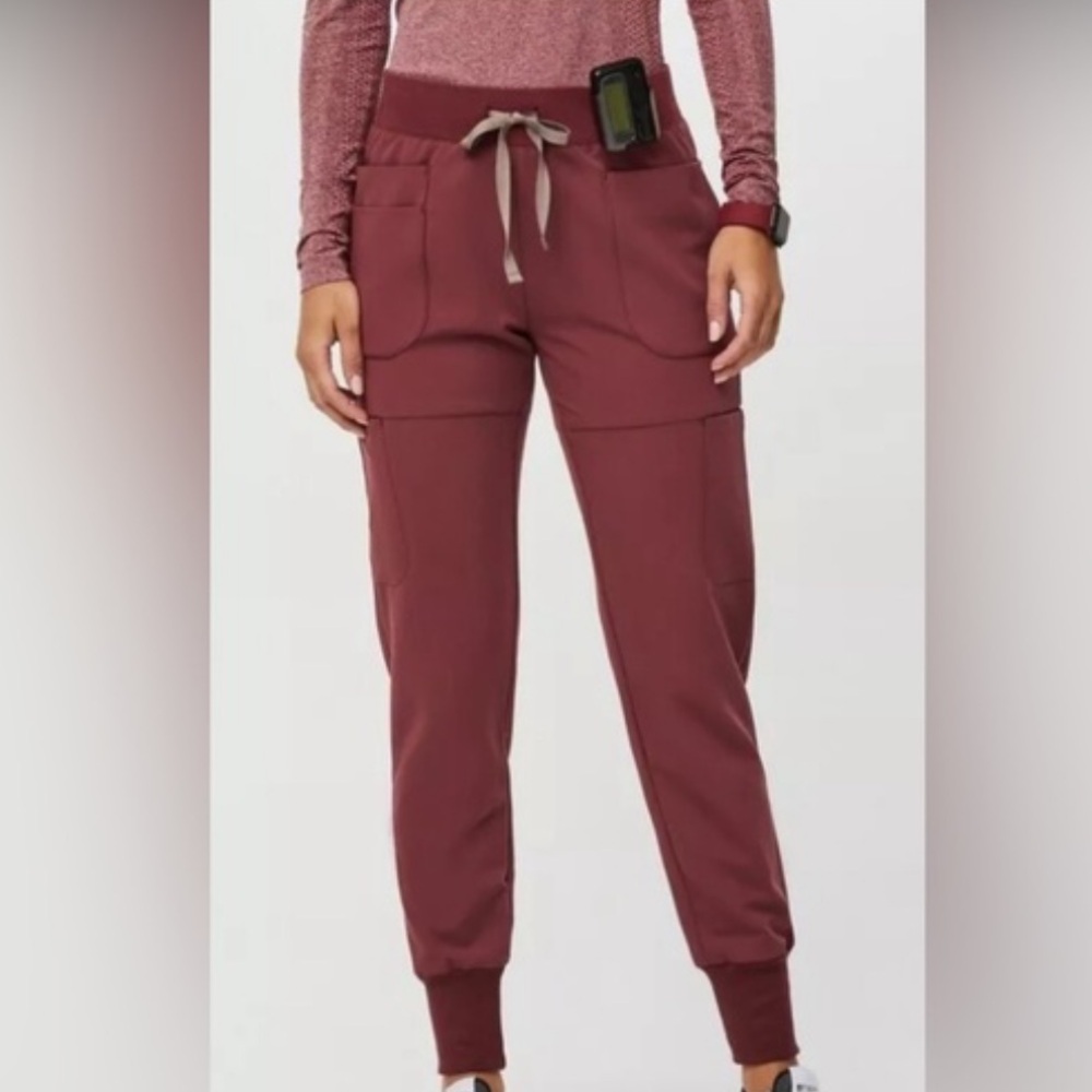Selling Figs Nepal Joggers in Dark Cherry, Small